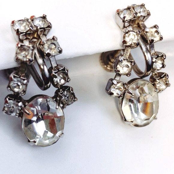 VTG Mid Century Earrings, Screw-Back, Prong Set Rhinestones, Sparkly 1950s - Picture 2 of 8